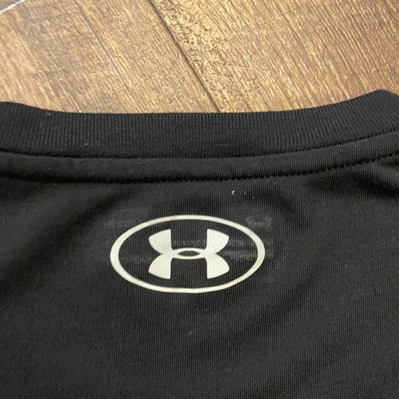 Under Armour Run Gym Shirt - Medium - Picture 7 of 7